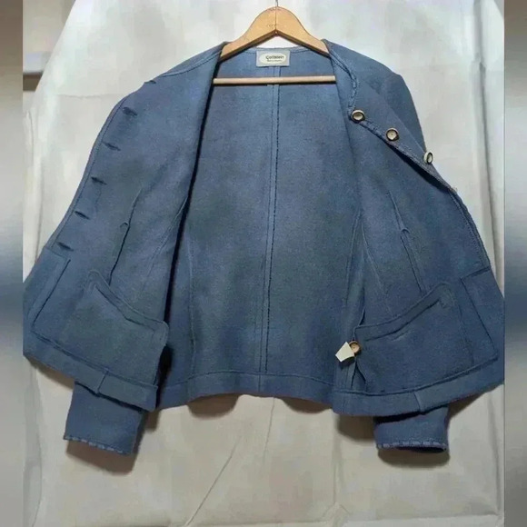 Women's Gottstein virgin wool jacket beautiful blue w carved buttons fancy hem - Picture 6 of 6